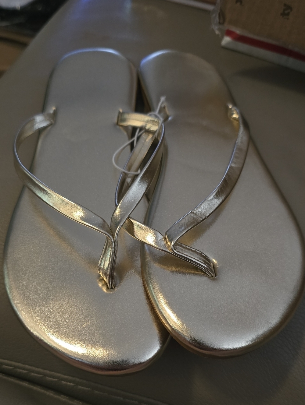 Women’s Metallic Gold Flip Flop Sandals